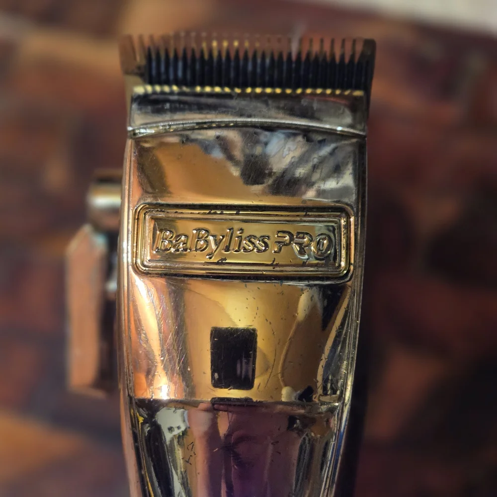 BaByliss Gold and Blue Hair Clipper - Picture 2 of 11